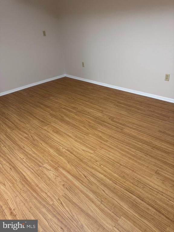 Building Photo - 7532 Buena Vista Terrace