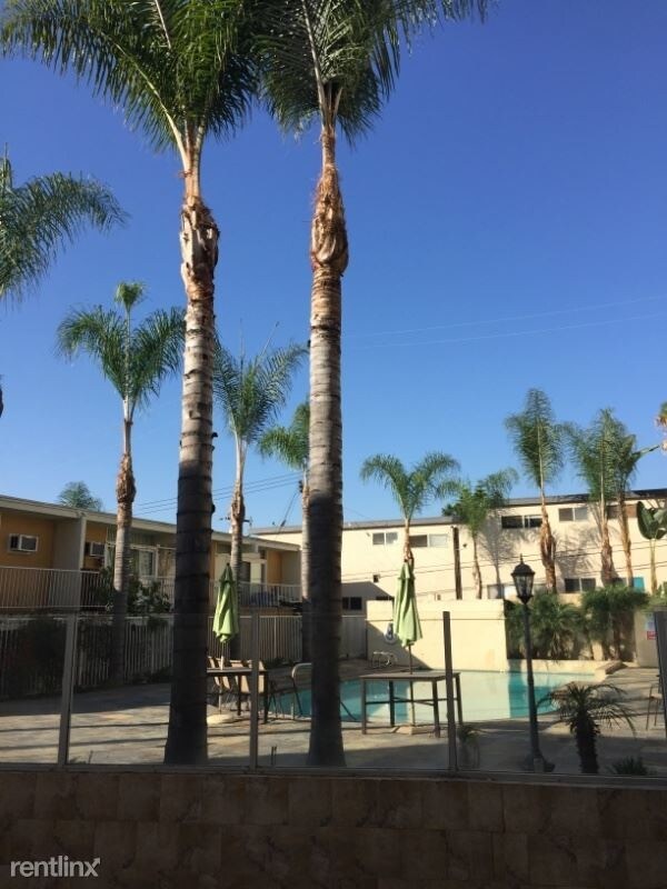 Building Photo - 1 br, 1 bath Apartment - 2187 E 21st St