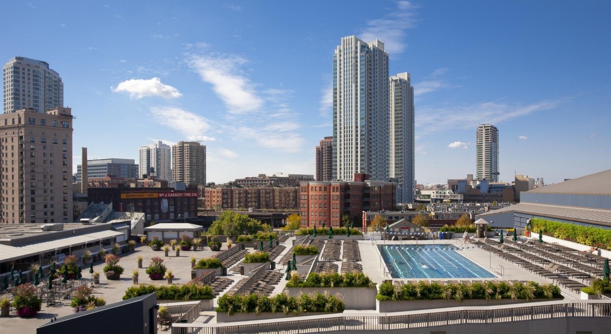 Building Photo - 354 W Hubbard St