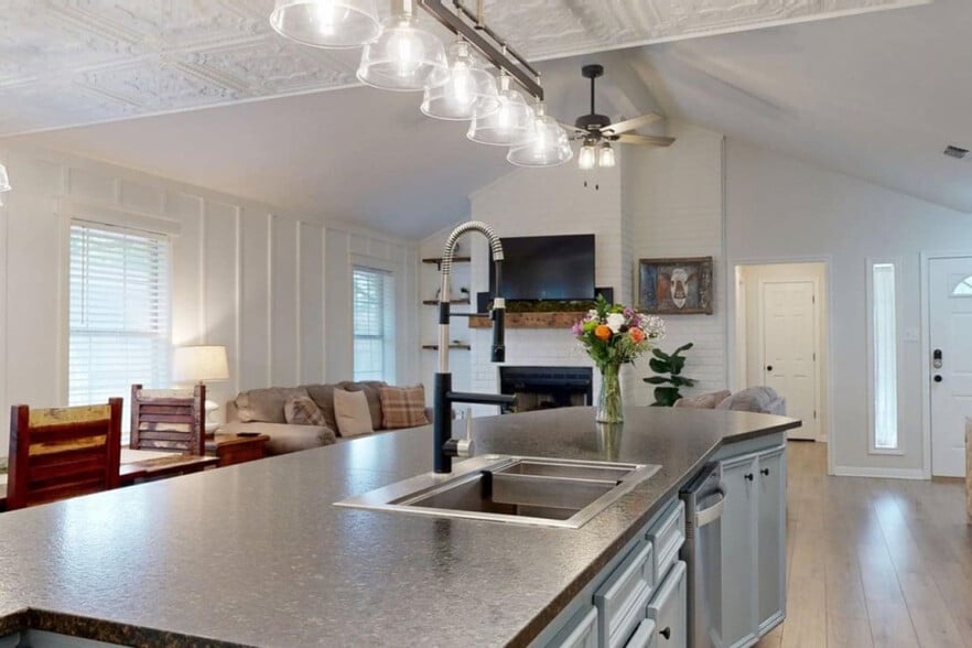 Building Photo - 1815 Gettysburg Ln