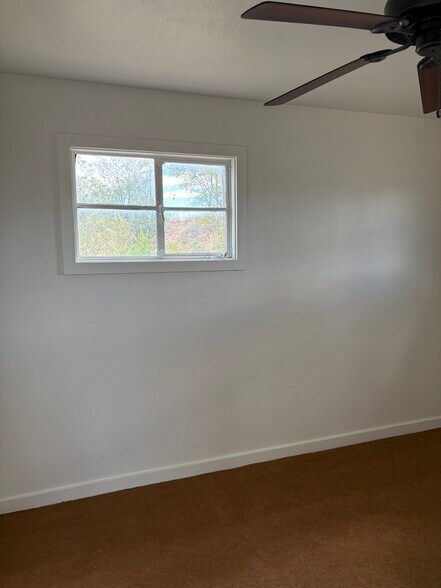 Building Photo - 576 Campbell St