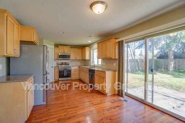 Building Photo - 2217 NE 94th Ct