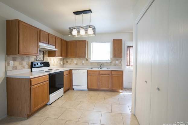 Building Photo - 9603 Kennebec Way