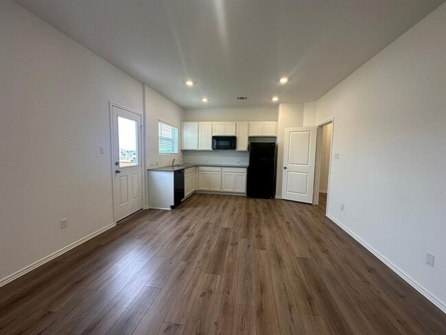 Building Photo - 228 Jeffers