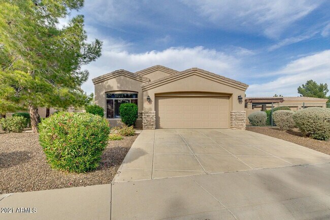 Building Photo - 3922 E Carson Rd