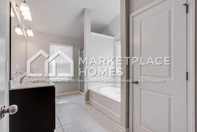 Building Photo - 6715 Hill Rock Ln