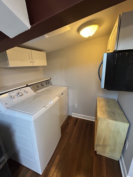 Laundry Space - 13 Mountain Meadows Rd