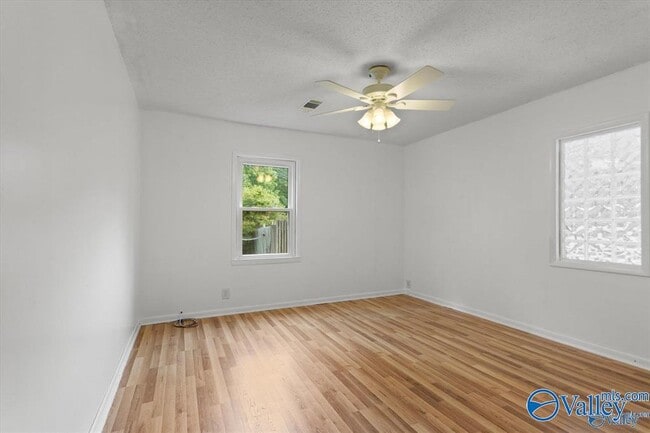 Building Photo - 8565 Curtis Rd