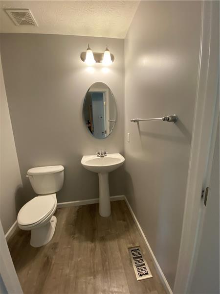 Building Photo - 126 Broadstone Dr