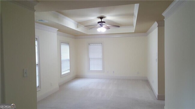 Building Photo - 5120 Meridian Ln