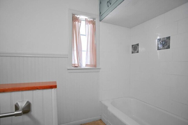 Building Photo - 4309 31st St