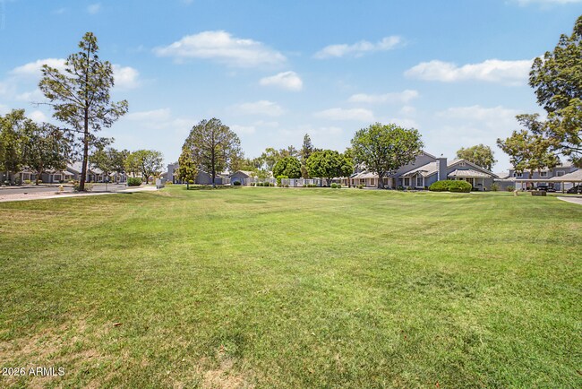 Building Photo - 860 N McQueen Rd