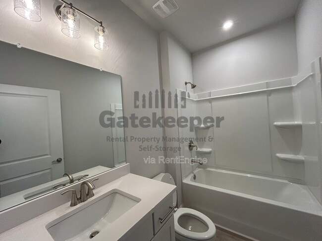 Building Photo - 505 Colebrook Wy