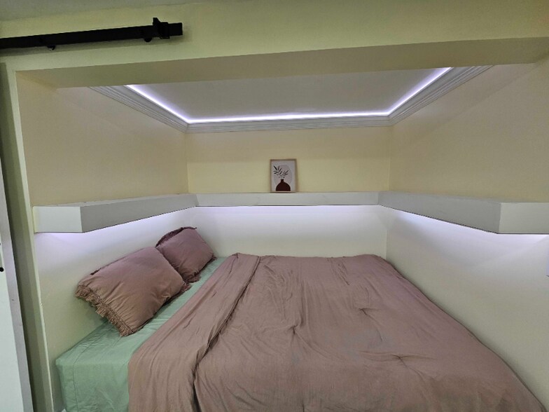 Building Photo - 318 Murphy Ave