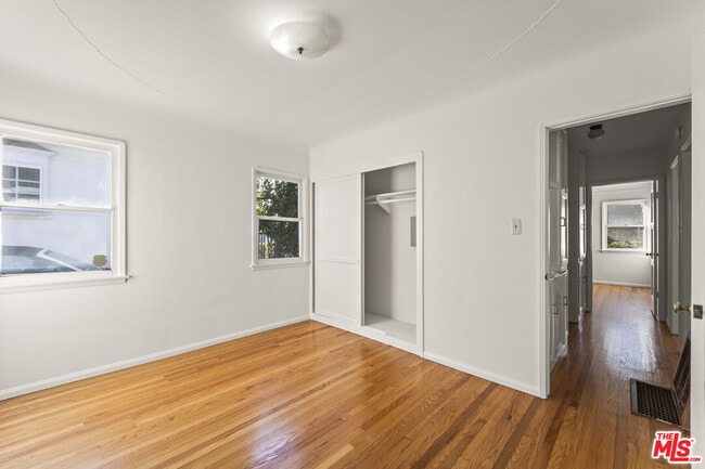 Building Photo - 5908 Abernathy Dr