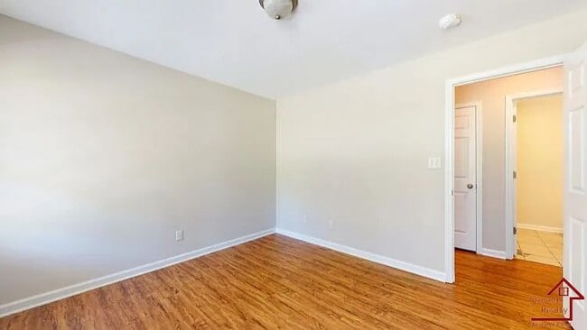 Building Photo - 1427 Lantana Ln NW