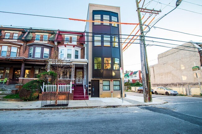 Building Photo - 4926 Locust St
