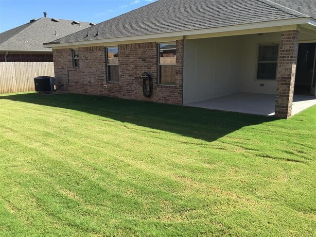 Building Photo - 2429 NW 190th St