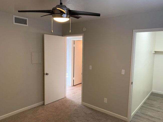Interior Photo - La Vie