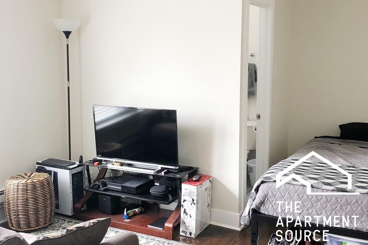 Building Photo - 2127 N Dayton St