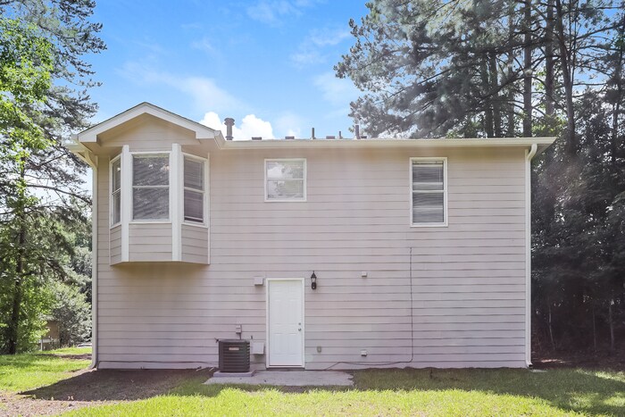 Building Photo - 1504 Chelsea Downs Dr NE
