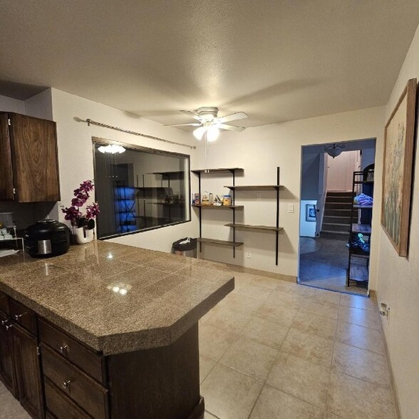 Building Photo - 12370 SW 121st Ave