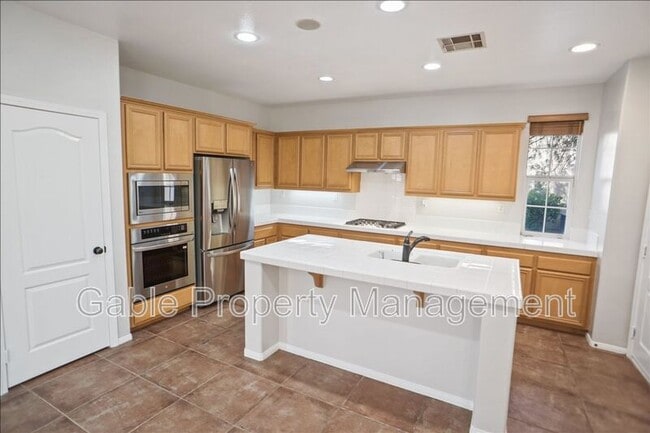 Building Photo - 27210 Valderrama Dr