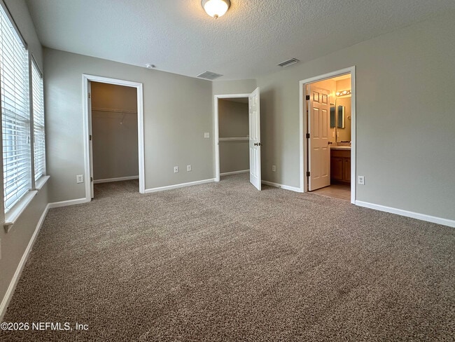 Building Photo - 1036 N Black Cherry Dr