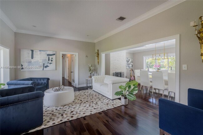 Building Photo - 8500 SW 70th St