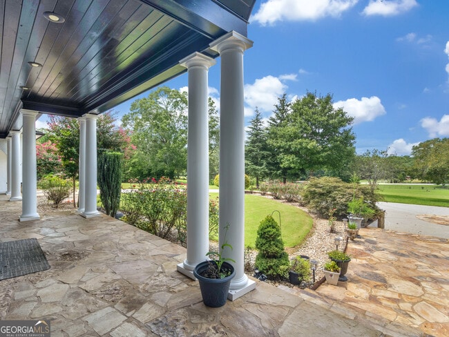 Building Photo - 1695 Whitley Rd