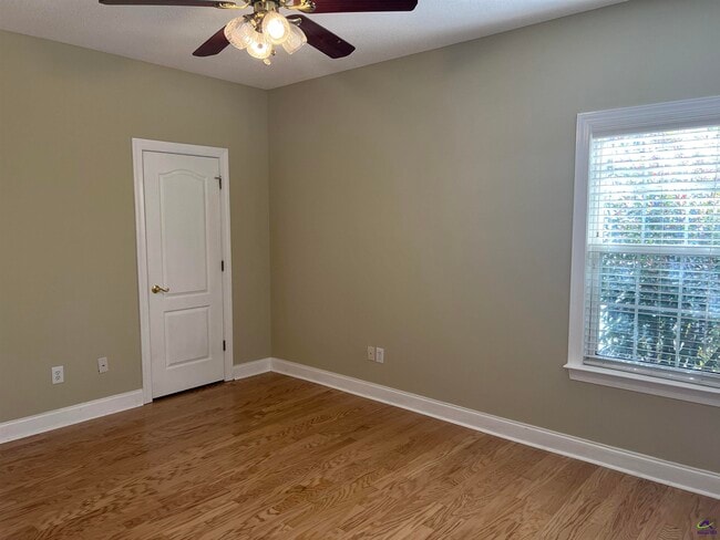 Building Photo - 104 Prestige Dr