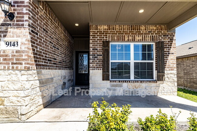 Building Photo - 9143 Bennett Frst