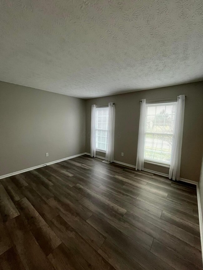 Building Photo - 208 Caswell Dr