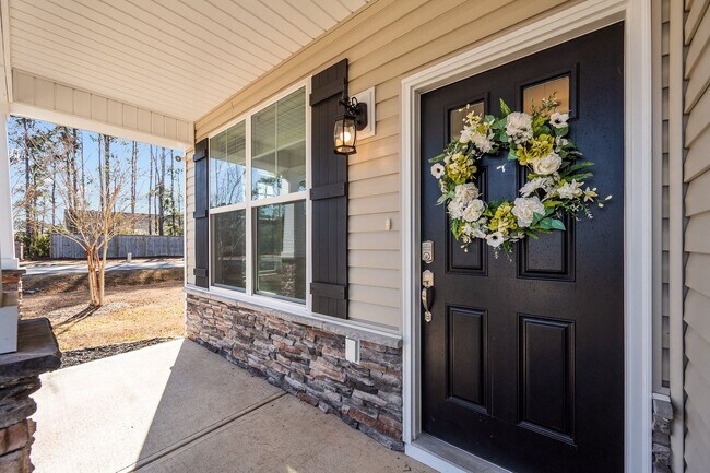 Building Photo - 3 Bedroom Home in Sneads Ferry