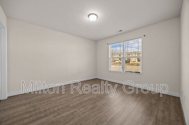 Building Photo - 62 River Stancil Dr