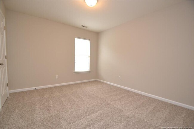 Building Photo - 7830 Clover Creek Ct