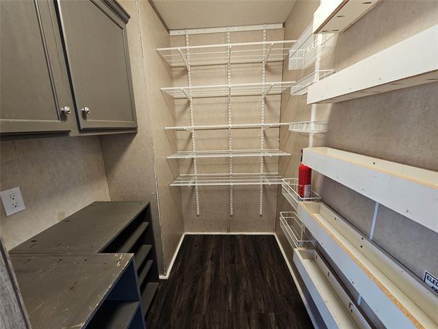 Building Photo - 3434 Laguna Dr