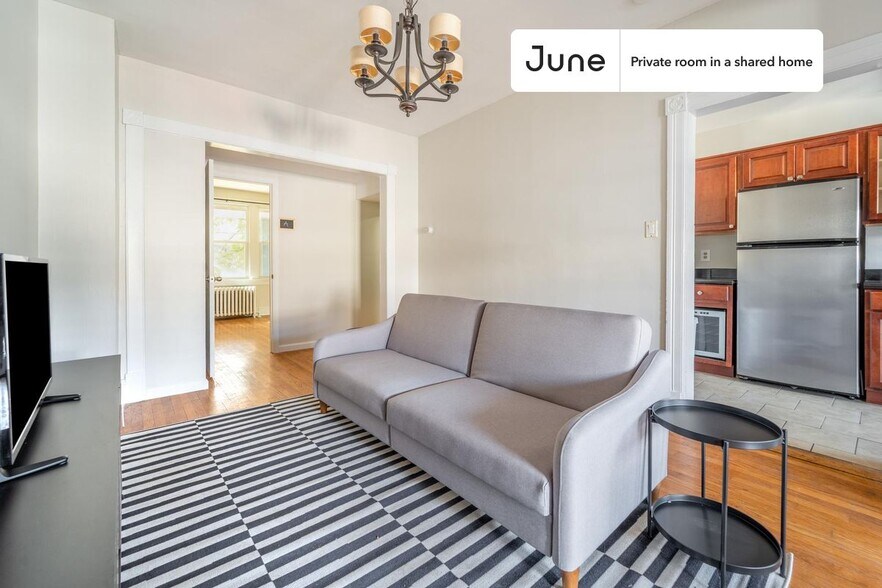 Building Photo - Room in Shared 2 bed/1 bath home
