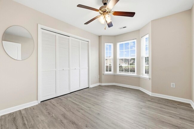 Building Photo - 2375 Morlynn Dr