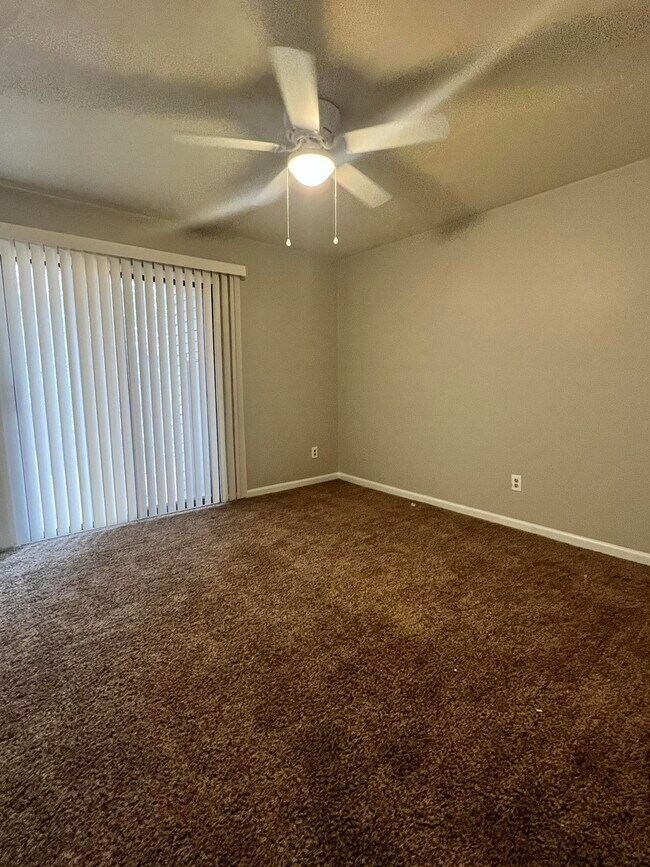 Building Photo - 2968 Woodrich Dr