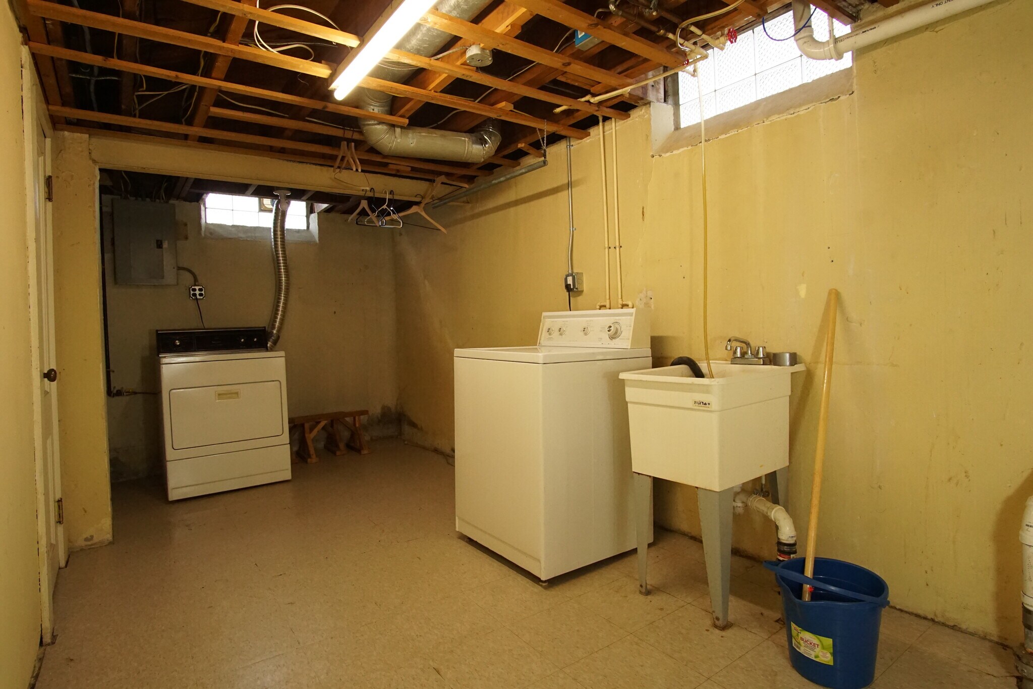 Basement Laundry - 24330 Manistee St