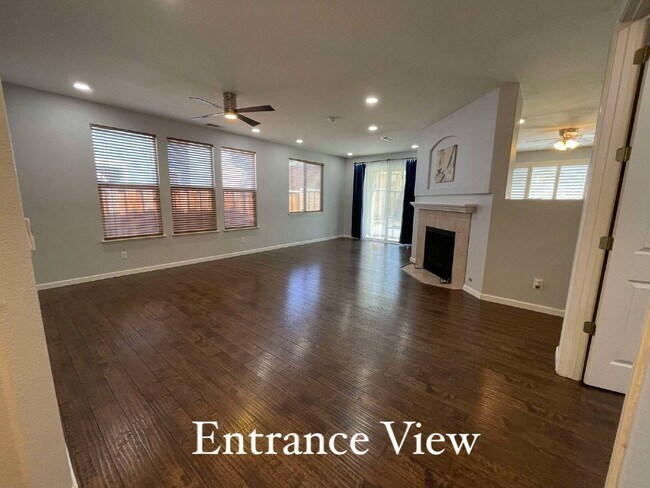 Building Photo - 1731 Petit Peak Ct