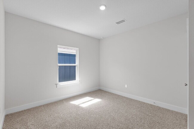 Building Photo - 1905 Noleka Ct