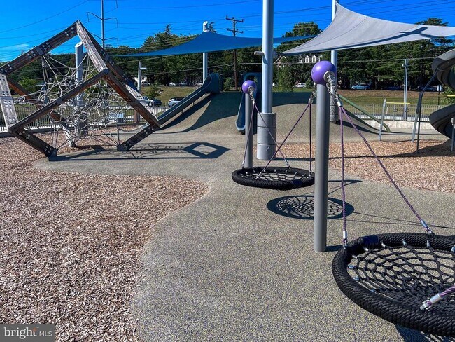 Building Photo - 3028 S Abingdon St