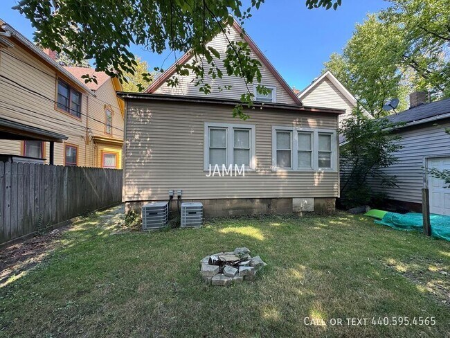 Building Photo - 4115 Whitman Ave
