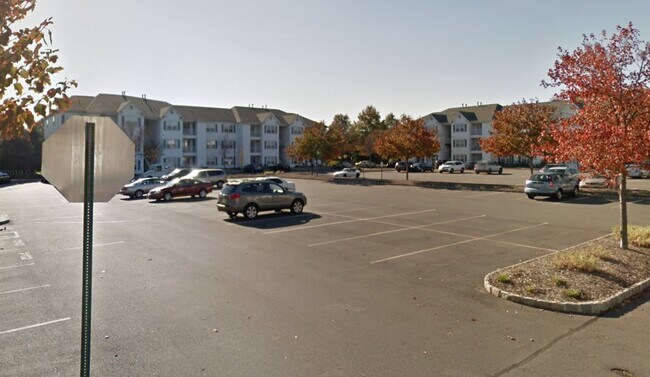 Building Photo - 411 Waterford Dr