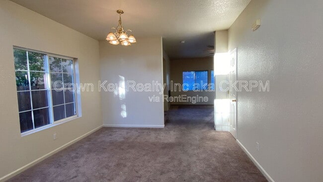 Building Photo - 4092 Memoir Ave