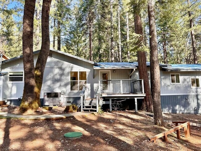 Building Photo - 13590 Red Dog Rd