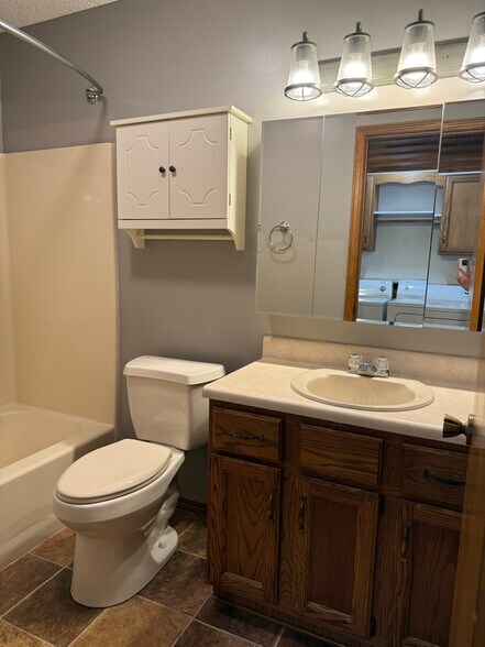 Building Photo - 3464 Geri Ct