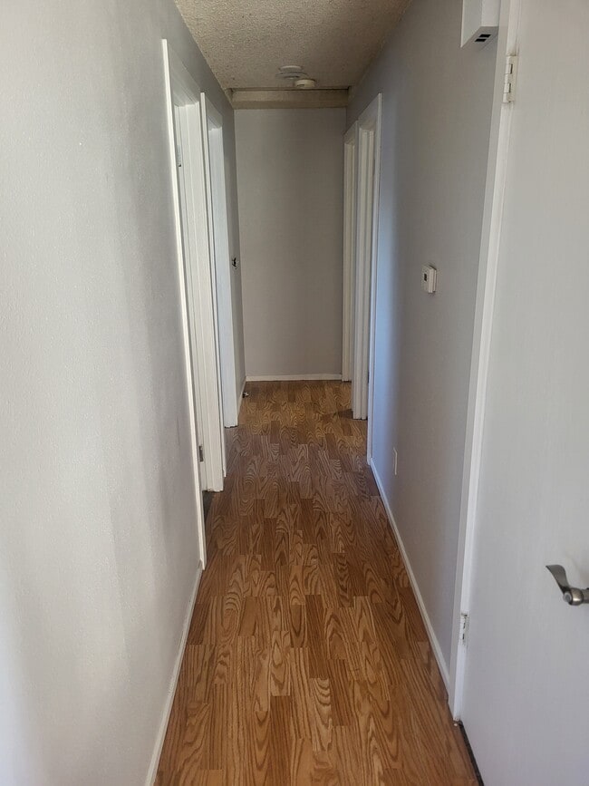 Building Photo - Rental